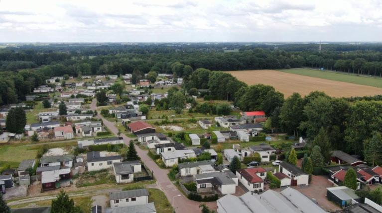 Nieuw - Luxe Blokhut Chalet In Bosrijke Omgeving Anloo Exterior foto